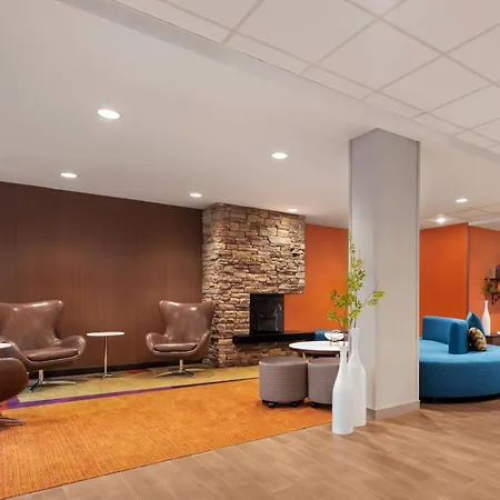 Fairfield Inn & Suites By Marriott Charlottesville Downtown/University Area
